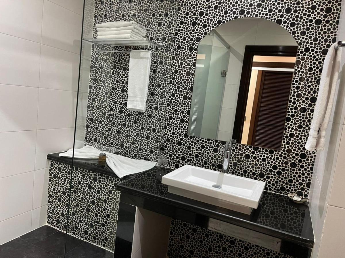 Hotel La Capitale Rabat Zewnętrze zdjęcie